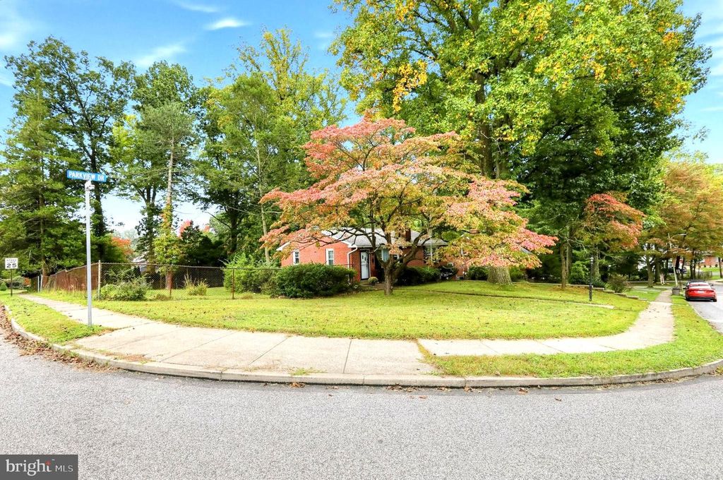 215 PARKVIEW DR, BROOMALL, PA 19008 — photo 5