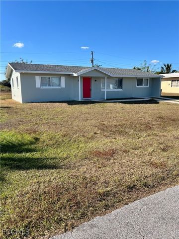 315 Rushmore AVE N, Lehigh Acres, FL 33936