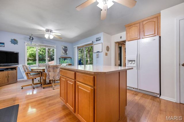 1 Huntleigh Trails Lane, St Louis, MO 63131