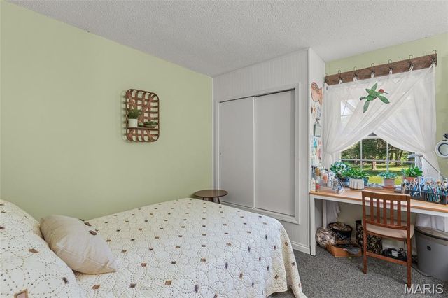 4235 Highway 50, Leslie, MO 63056