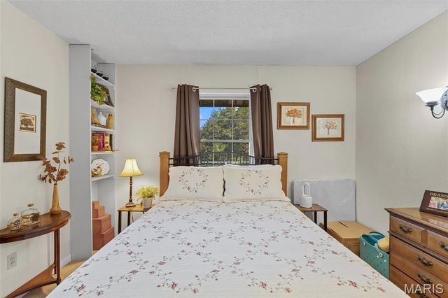 4235 Highway 50, Leslie, MO 63056