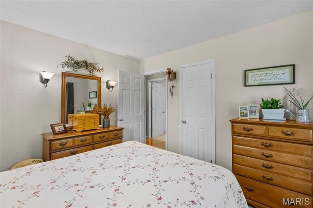 4235 Highway 50, Leslie, MO 63056