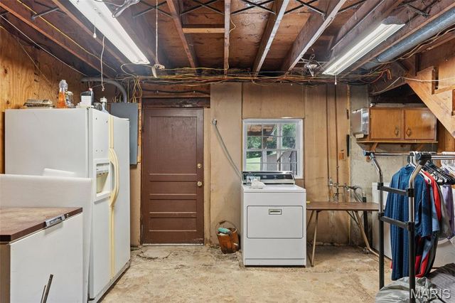 4235 Highway 50, Leslie, MO 63056