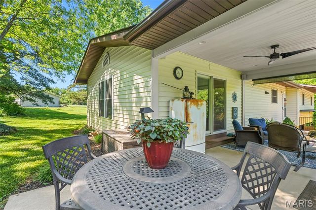 4235 Highway 50, Leslie, MO 63056