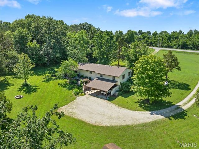 4235 Highway 50, Leslie, MO 63056