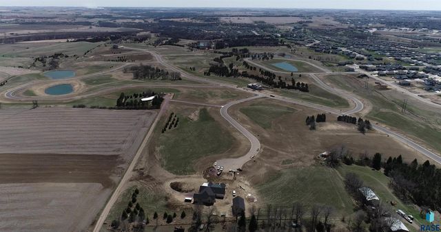 1005 N Foxtail Cir Circle, Sioux Falls, SD 57110