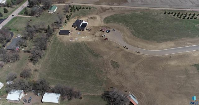 1005 N Foxtail Cir Circle, Sioux Falls, SD 57110