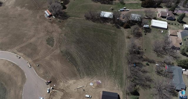 1005 N Foxtail Cir Circle, Sioux Falls, SD 57110