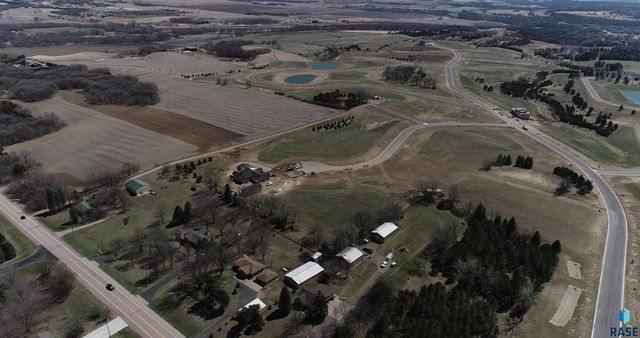 1005 N Foxtail Cir Circle, Sioux Falls, SD 57110