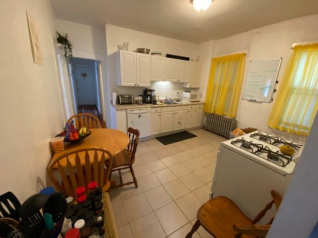 162 Kelton St 1, Boston, MA 02134