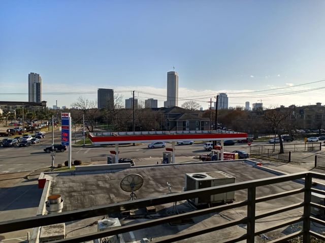 1011 Studemont Street 204, Houston, TX 77007