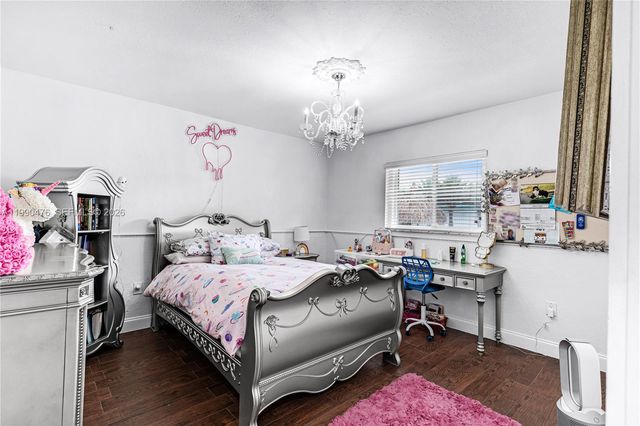 18851 SW 218th St, Miami, FL 33170