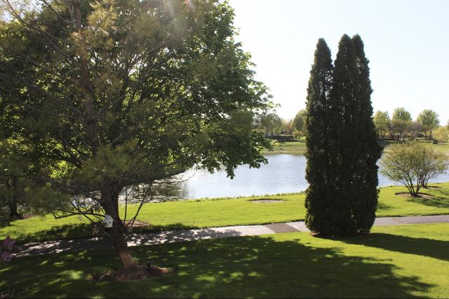 4740 Whitehall Court, Algonquin, IL 60102