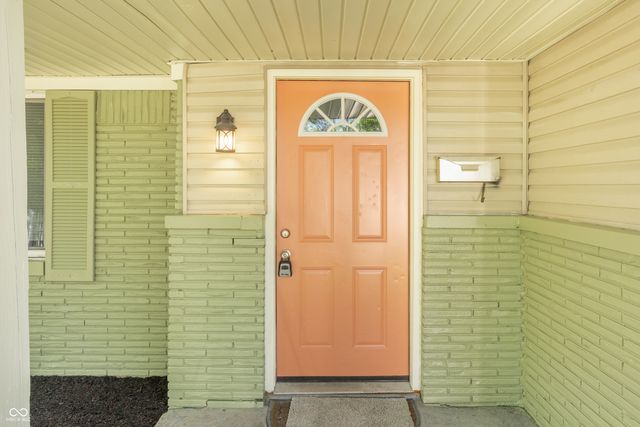 4137 Flamingo East Drive, Indianapolis, IN 46226