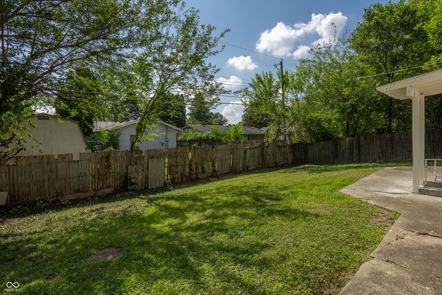 4137 Flamingo East Drive, Indianapolis, IN 46226