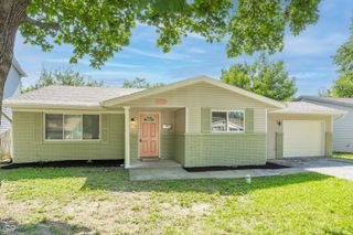 4137 Flamingo East Drive, Indianapolis, IN 46226