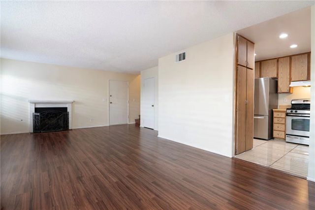27064 Crossglade, Canyon Country, CA 91351