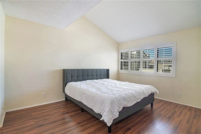 27064 Crossglade, Canyon Country, CA 91351