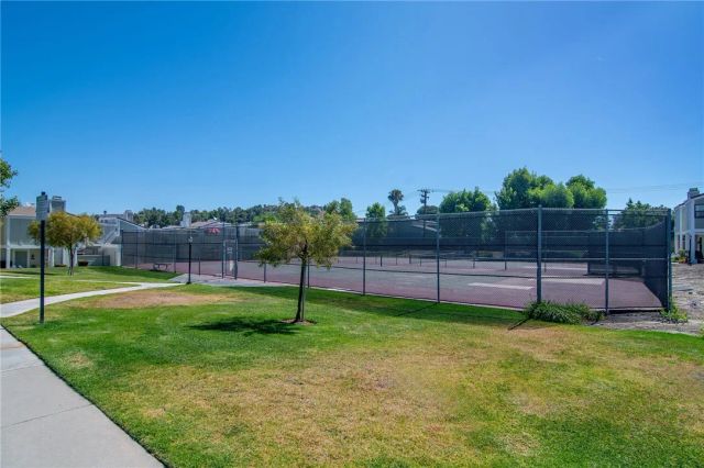 27064 Crossglade, Canyon Country, CA 91351