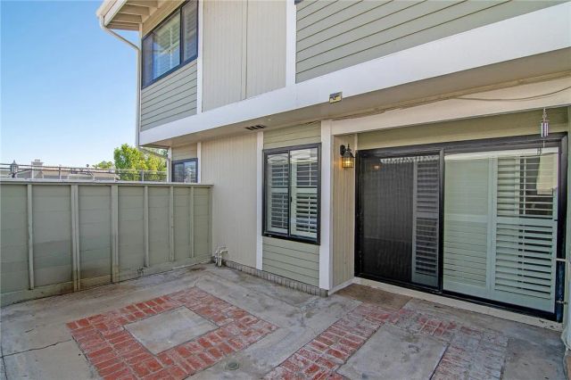 27064 Crossglade, Canyon Country, CA 91351