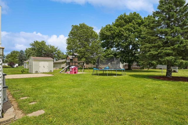 1605 3rd Street, Eldora, IA 50627