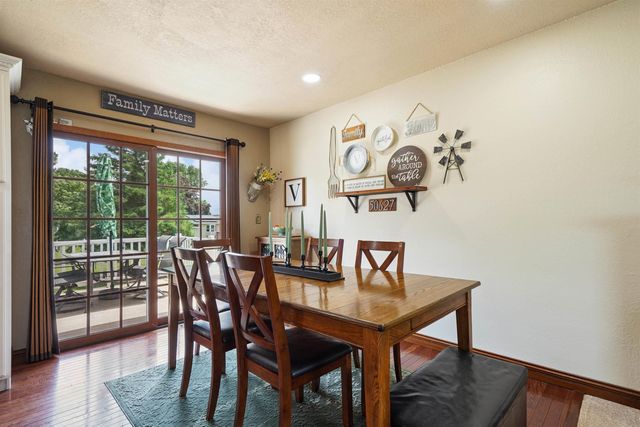 1605 3rd Street, Eldora, IA 50627