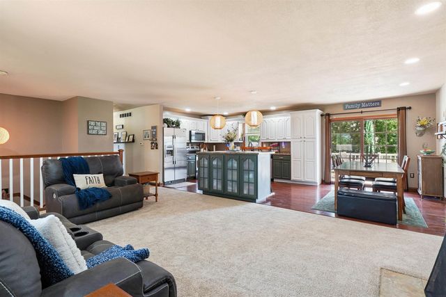 1605 3rd Street, Eldora, IA 50627