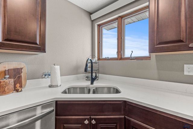 5642 BOB LN, Black Hawk, SD 57718