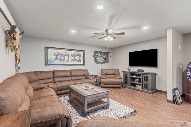 5642 BOB LN, Black Hawk, SD 57718