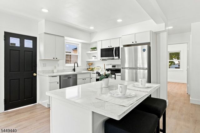 104 Belmont St, Englewood City, NJ 07631