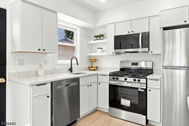 104 Belmont St, Englewood City, NJ 07631