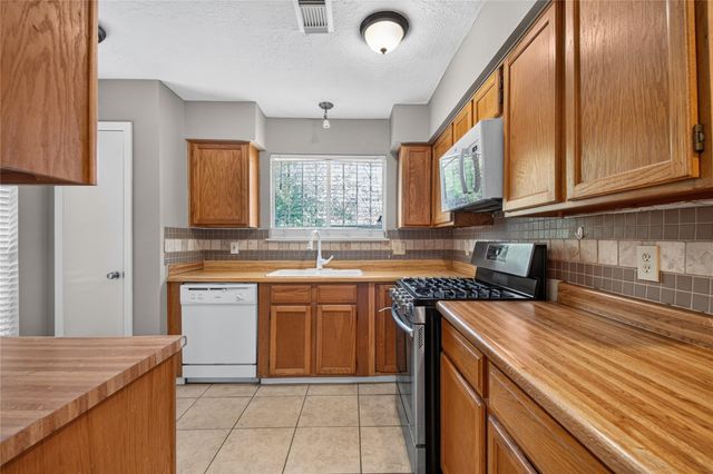 2315 Morning Meadow Drive, Missouri City, TX 77489