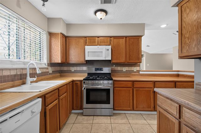 2315 Morning Meadow Drive, Missouri City, TX 77489