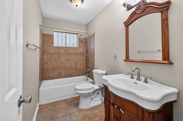 2315 Morning Meadow Drive, Missouri City, TX 77489
