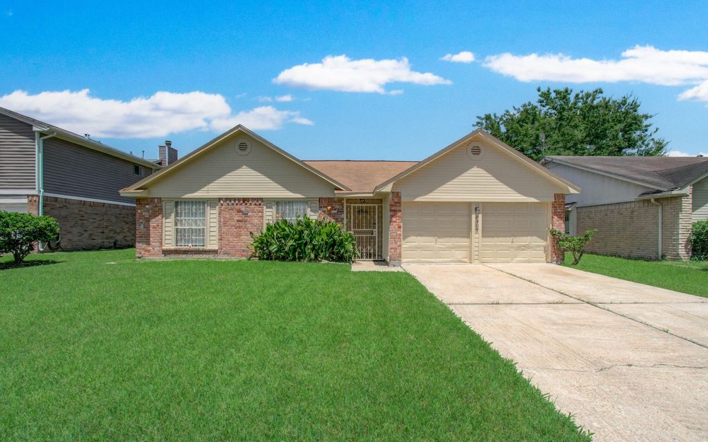2315 Morning Meadow Drive, Missouri City, TX 77489