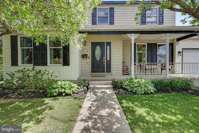518 TASKER AVE, Folsom, PA 19033