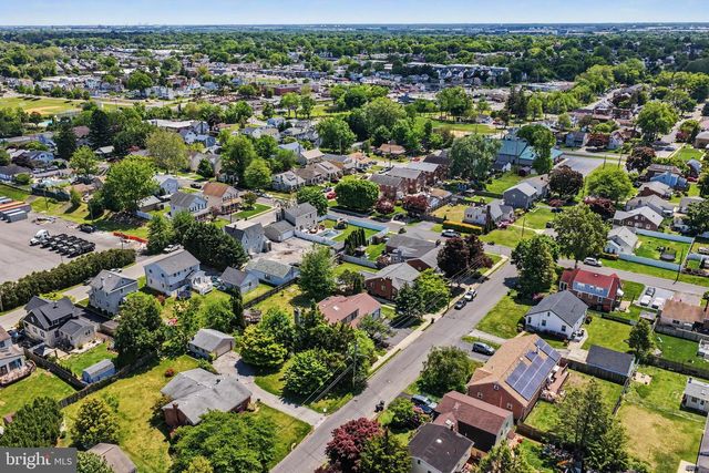 518 TASKER AVE, Folsom, PA 19033