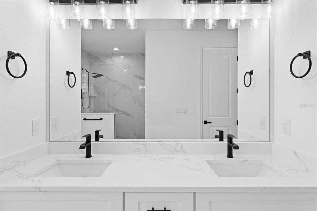 Image 25 of property listing at 2592 ALLING TERRACE, North Port, FL 34286