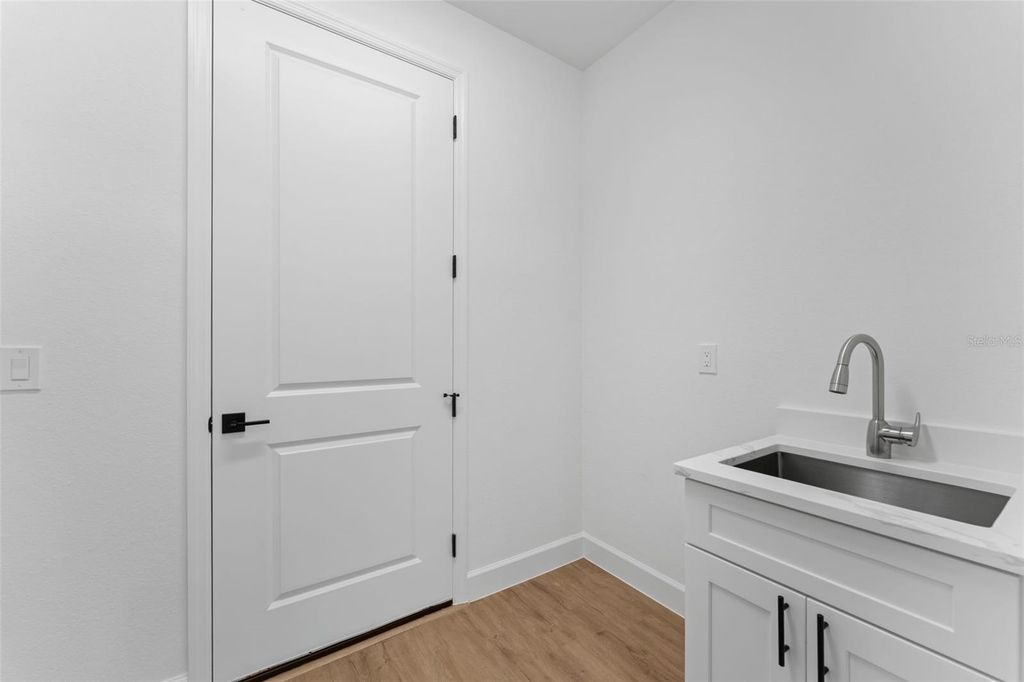 Image 35 of property listing at 2592 ALLING TERRACE, North Port, FL 34286