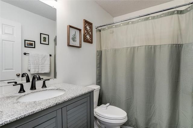 15874 W 158th Street, Olathe, KS 66062