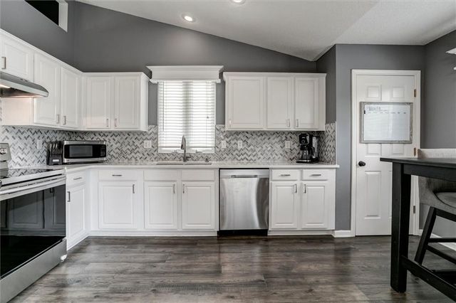 15874 W 158th Street, Olathe, KS 66062