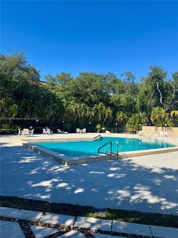 605 Ives Dairy Rd 306-7, Miami, FL 33179