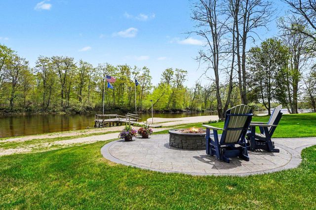 4364 Pointe Place, Oscoda Twp, MI 48750