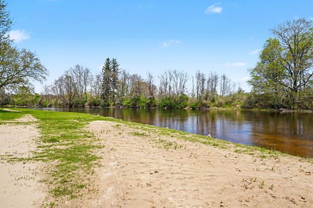 4364 Pointe Place, Oscoda Twp, MI 48750