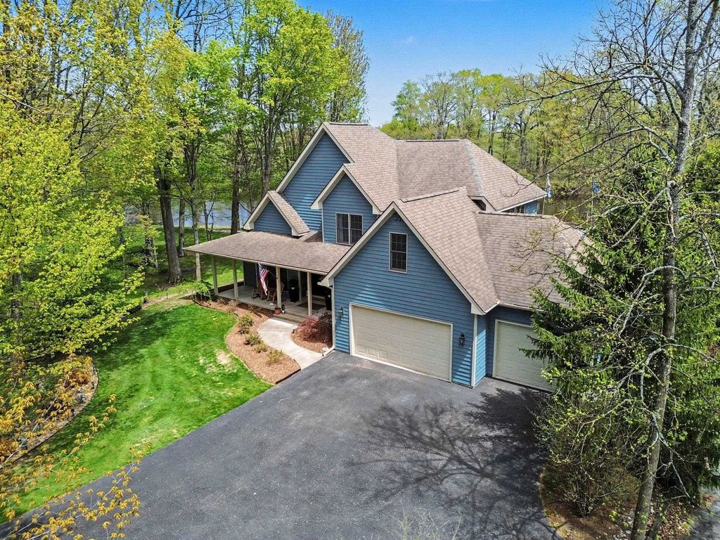 4364 Pointe Place, Oscoda Twp, MI 48750