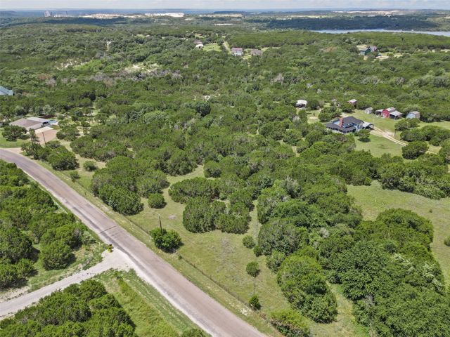 8515 Hilltop Drive, Cleburne, TX 76033