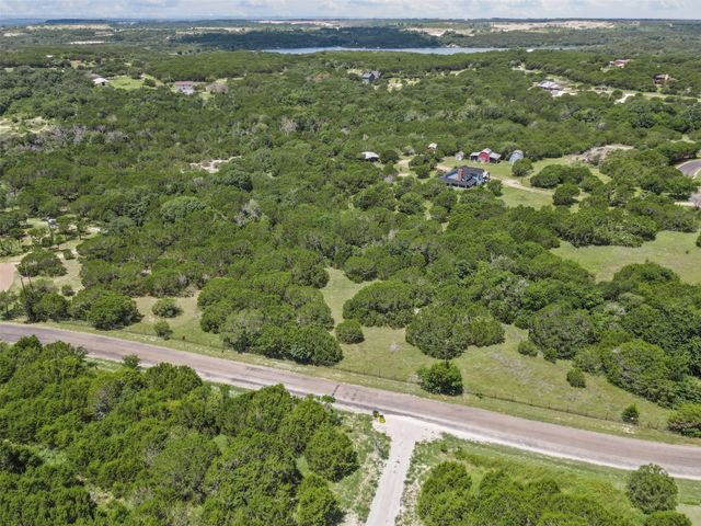 8515 Hilltop Drive, Cleburne, TX 76033