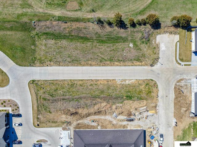 6900 Weigel Drive, Lincoln, NE 68516