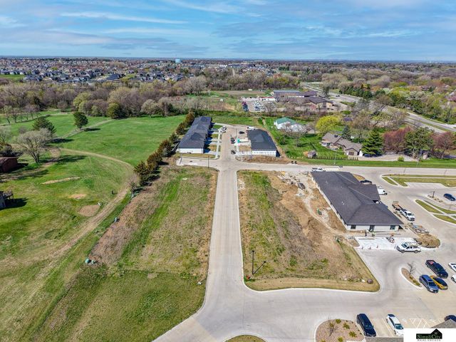 6900 Weigel Drive, Lincoln, NE 68516