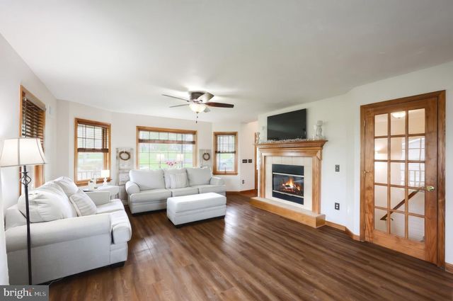 95 LAKE MEADE DR, East Berlin, PA 17316